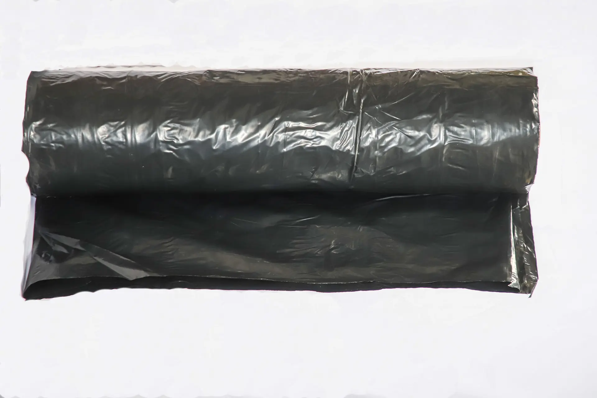 Rollo de plástico negro